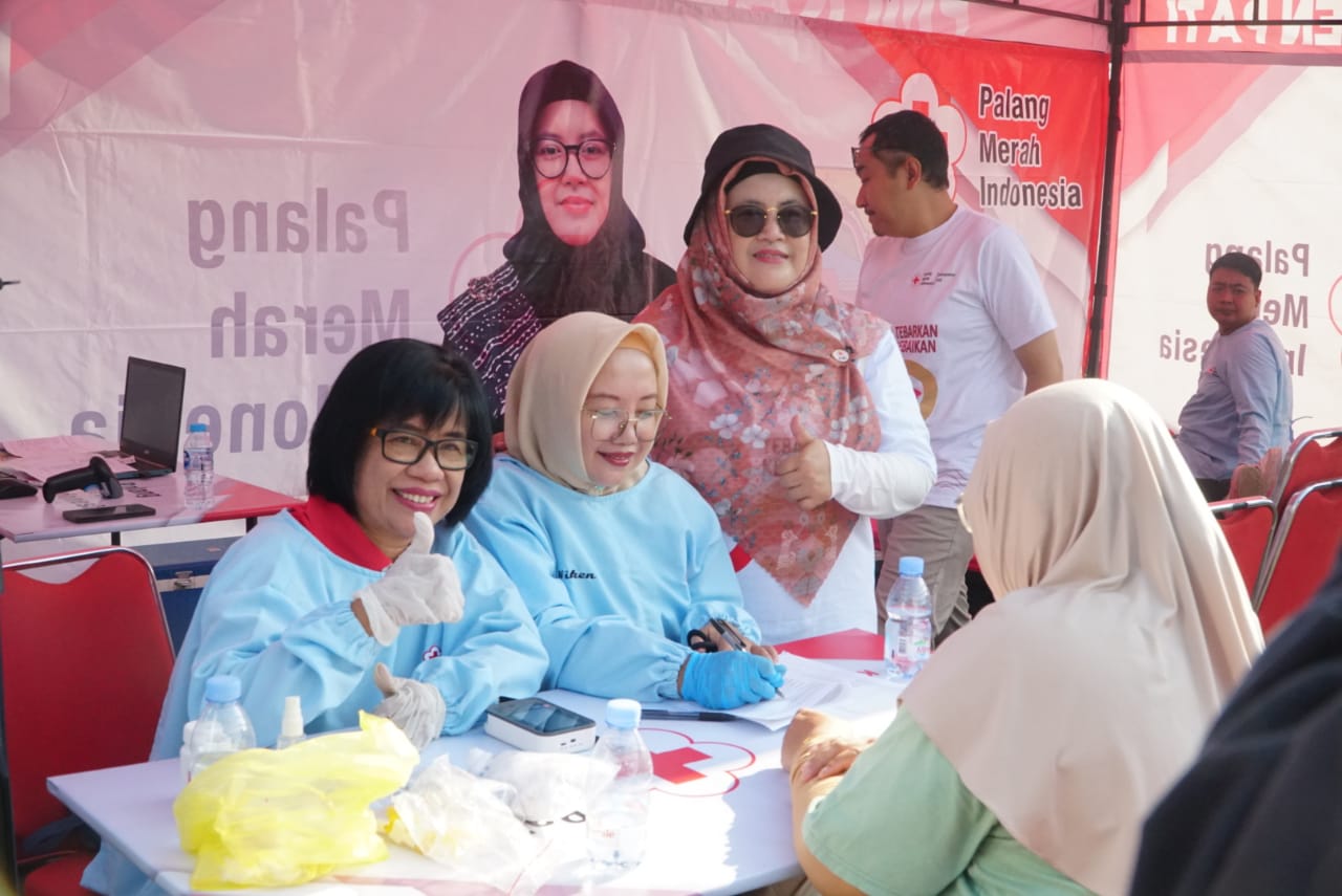 Ketua PMI Pati Pantau Langsung Donor Darah di CFD Alun-Alun Pati