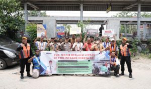 Tingkatkan Keselamatan di Perlintasan Sebidang, KAI Daop 1 Jakarta Gelar Sosialisasi Keselamatan di Perlintasan Sebidang JPL 21 Stasiun Poris
