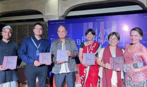 Tenun Persahabatan Merajut Warisan India dan Indonesia dalam Heritage Threads